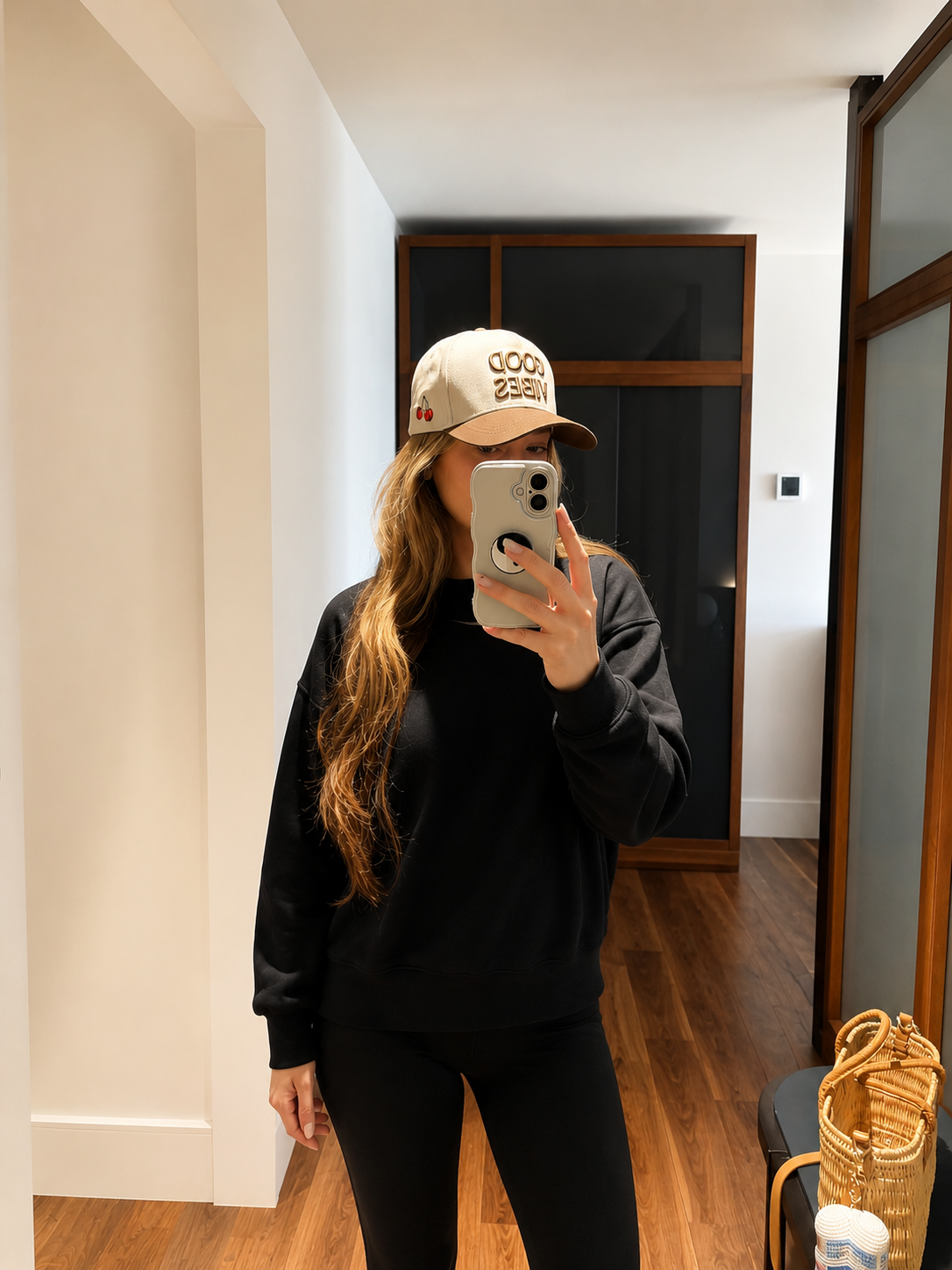 GOOD VIBES HAT